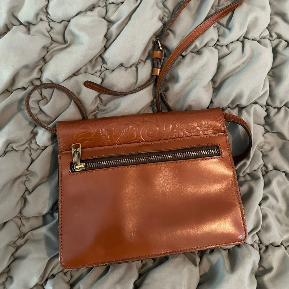 Patricia Nash Leather Crossbody Bag - Picture 2 of 5